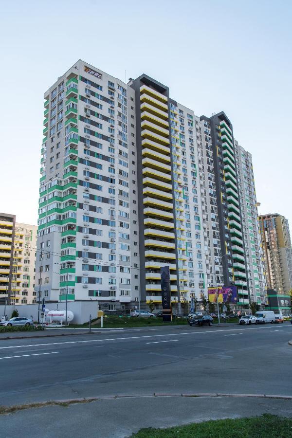 Myfreedom Апартаменти Метро Бориспільська Kyjev Exteriér fotografie